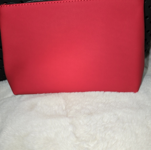Yves Saint Laurent Cosmetic Bag - Picture 4 of 10